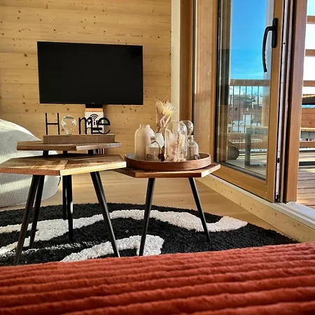 Rezort Phoenix C By Leavetown Vacations